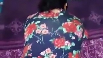 Aunty From India Having Sex With Her Spouse